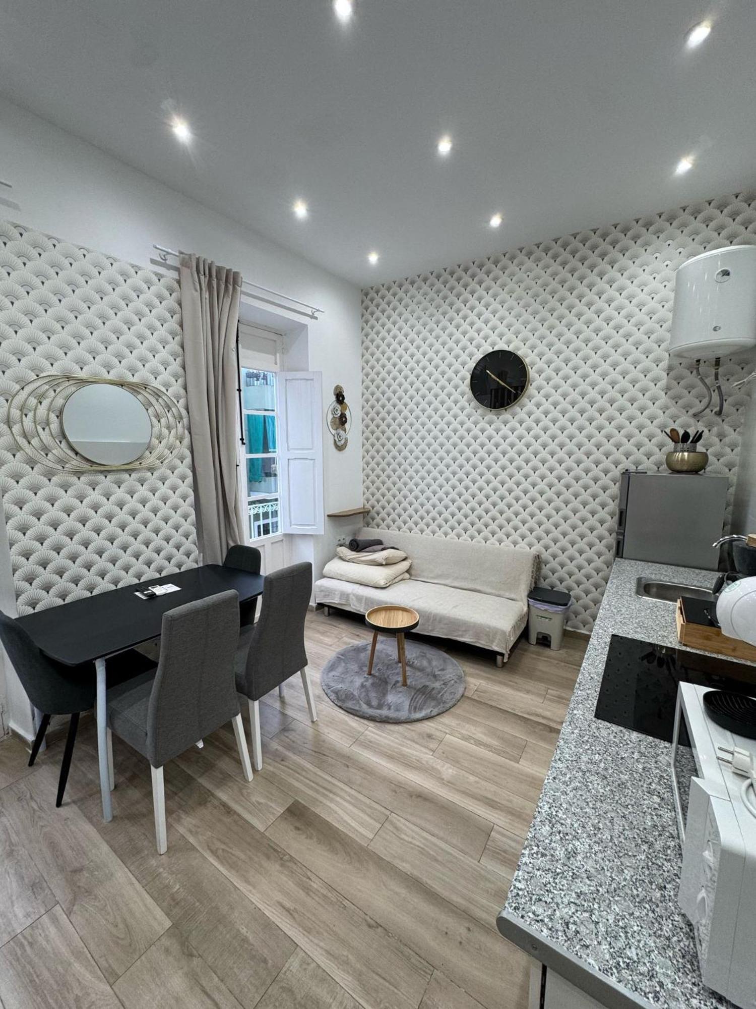 Luxury Apartments Near The Beach And Downtown Centrum 8 アリカンテ エクステリア 写真